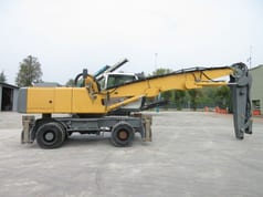 2007 Liebherr A924 material handler side view