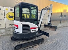 2014 Bobcat E25 mini excavator, rear three-quarter view 2014 Bobcat E25 mini excavator, rear three-quarter view