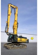2017 Hyundai HX520L demolition excavator, side view
