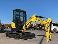 2011 Yanmar VIO25-4 mini excavator, front three-quarter view 2011 Yanmar VIO25-4 mini excavator, front three-quarter view