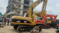 2016 Caterpillar 320C Raupenbagger, Seitenansicht 2016 Caterpillar 320C Raupenbagger, Seitenansicht