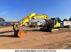 2009 New Holland E265 B crawler excavator side view