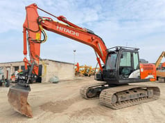 2020 Hitachi Zaxis 160LC-6 crawler excavator, side view