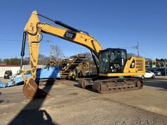 2018 Caterpillar 320-07B crawler excavator, side view 2018 Caterpillar 320-07B crawler excavator, side view