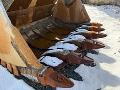 2005 Liebherr R974 excavator bucket detail