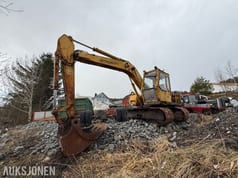 1985 Mitsubishi MS120-2 excavator, side view