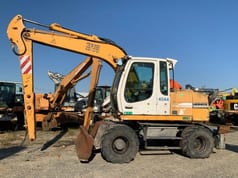 2002 Liebherr A312 wheel excavator side view