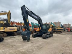 2024 Hyundai R225LC-9T crawler excavator, front three-quarter view 2024 Hyundai R225LC-9T crawler excavator, front three-quarter view