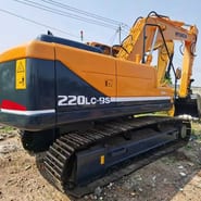 2016 Hyundai 220LC-9S crawler excavator, rear three-quarter view 2016 Hyundai 220LC-9S crawler excavator, rear three-quarter view