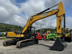 2018 XCMG XE 250C crawler excavator, side profile view