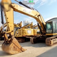 2016 Caterpillar 336D2 crawler excavator, side profile view 2016 Caterpillar 336D2 crawler excavator, side profile view
