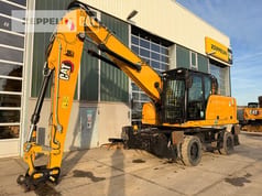 2020 Caterpillar MH3022-06C material handler, side view