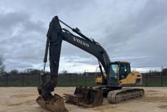 2012 Volvo EC220DL crawler excavator, side view 2012 Volvo EC220DL crawler excavator, side view