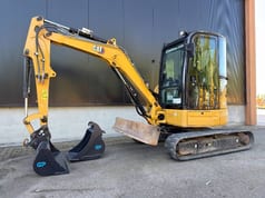 2020 Caterpillar 303.5ECR mini excavator side view 2020 Caterpillar 303.5ECR mini excavator side view