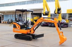 2026 Lonking LG 6018 crawler excavator, side profile view