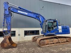 2014 Komatsu PC290LC-10 crawler excavator, side profile view 2014 Komatsu PC290LC-10 crawler excavator, side profile view