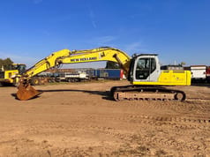 2009 New Holland E265 B crawler excavator, side view