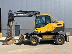2017 Volvo EW140D wheel excavator side view 2017 Volvo EW140D wheel excavator side view