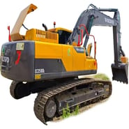 2022 Volvo EC250DL crawler excavator rear three-quarter view 2022 Volvo EC250DL crawler excavator rear three-quarter view