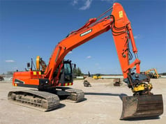 2011 Doosan DX225LC crawler excavator, side view