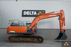 2019 Hitachi Zaxis 300LC crawler excavator side view