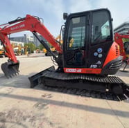 2022 Kubota KX080-4X crawler excavator, side view 2022 Kubota KX080-4X crawler excavator, side view