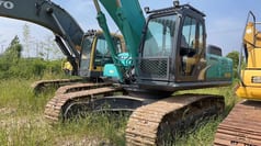 2018 Kobelco SK350D crawler excavator, side view 2018 Kobelco SK350D crawler excavator, side view