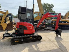 2018 Kubota U35-4 mini excavator, side view 2018 Kubota U35-4 mini excavator, side view