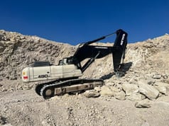 2023 Galen Hidromek HMK 490 crawler excavator with ripper attachment, side view 2023 Galen Hidromek HMK 490 crawler excavator with ripper attachment, side view