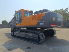 2025 Hyundai R340L crawler excavator rear three-quarter view 2025 Hyundai R340L crawler excavator rear three-quarter view