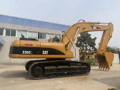 2018 Caterpillar 330CL crawler excavator, side profile view