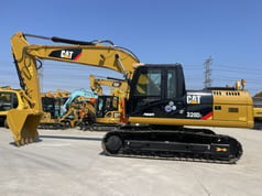 Excavadora de orugas Caterpillar 320D2 2023, vista de perfil lateral Excavadora de orugas Caterpillar 320D2 2023, vista de perfil lateral