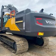 Volvo EC480EL crawler excavator, rear three-quarter view Volvo EC480EL crawler excavator, rear three-quarter view
