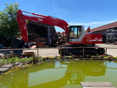 1999 O&K RH8 crawler excavator, side view 1999 O&K RH8 crawler excavator, side view