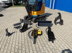 Berger Kraus BK2800ASR mini excavator with accessory package