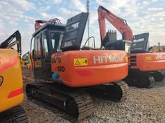 Hitachi Zaxis 120 crawler excavator, rear three-quarter view