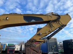 2008 Caterpillar 323D crawler excavator boom detail