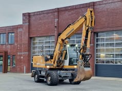 2009 Liebherr A900C wheel excavator, side view