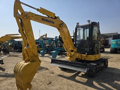 2024 Komatsu PC40 mini excavator, front three-quarter view 2024 Komatsu PC40 mini excavator, front three-quarter view