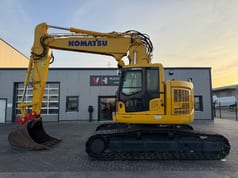 2016 Komatsu PC228 USLC-10 crawler excavator side view
