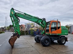 2015 Hyundai R160W-9A wheel excavator, side profile view 2015 Hyundai R160W-9A wheel excavator, side profile view
