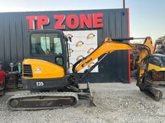 2016 Bobcat E35 mini excavator, side view 2016 Bobcat E35 mini excavator, side view
