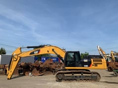2020 Caterpillar 336D2 crawler excavator, side profile view
