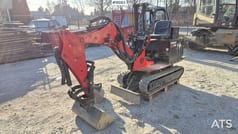 2020 Springer MAX PRO-E mini excavator, side view 2020 Springer MAX PRO-E mini excavator, side view