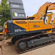 2024 Hyundai 305LC-9S crawler excavator rear three-quarter view 2024 Hyundai 305LC-9S crawler excavator rear three-quarter view