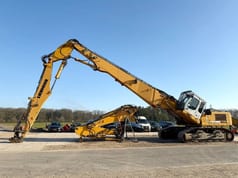 2012 Liebherr R944C UHD crawler excavator side view 2012 Liebherr R944C UHD crawler excavator side view