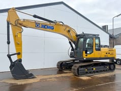 2025 XCMG XE215I crawler excavator side view