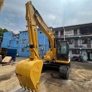 2016 Komatsu PC130-7 crawler excavator, front three-quarter view