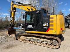 2018 Caterpillar 313FL crawler excavator, side profile view 2018 Caterpillar 313FL crawler excavator, side profile view