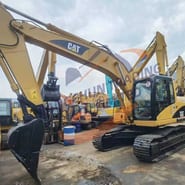 Гусеничный экскаватор 2018 Caterpillar 320CL, вид сбоку